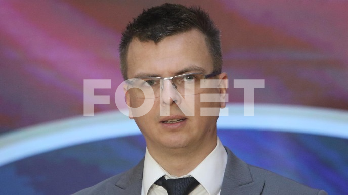 Raspisati izbore što pre